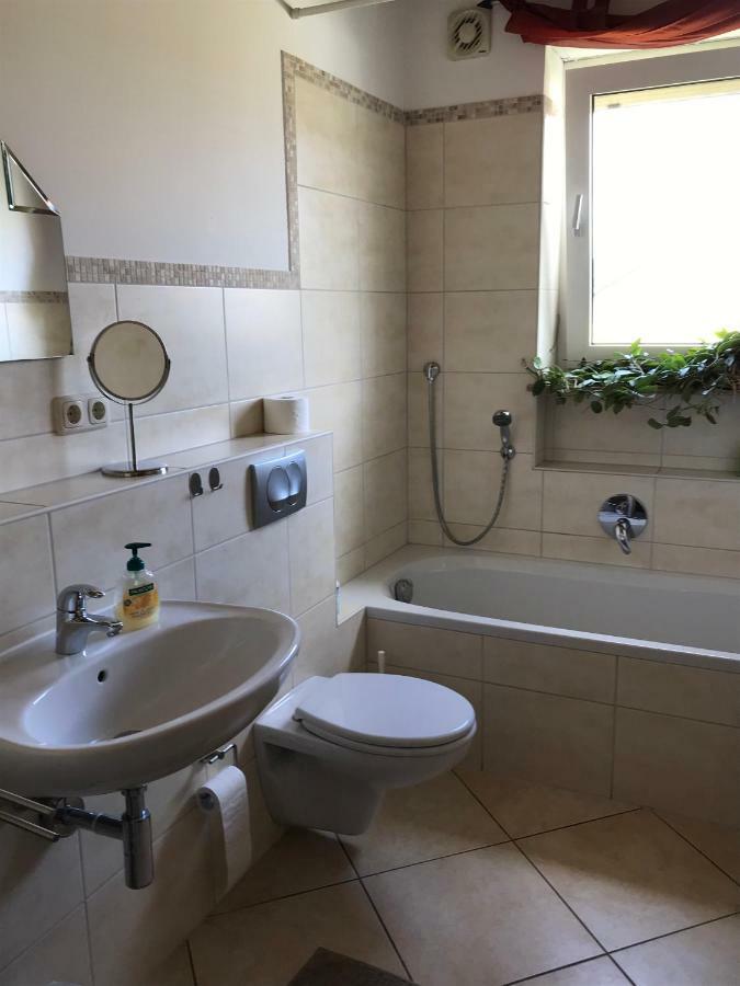 Ferien- Und Winzerhof Ute Braun Apartment Nordheim am Main Bagian luar foto